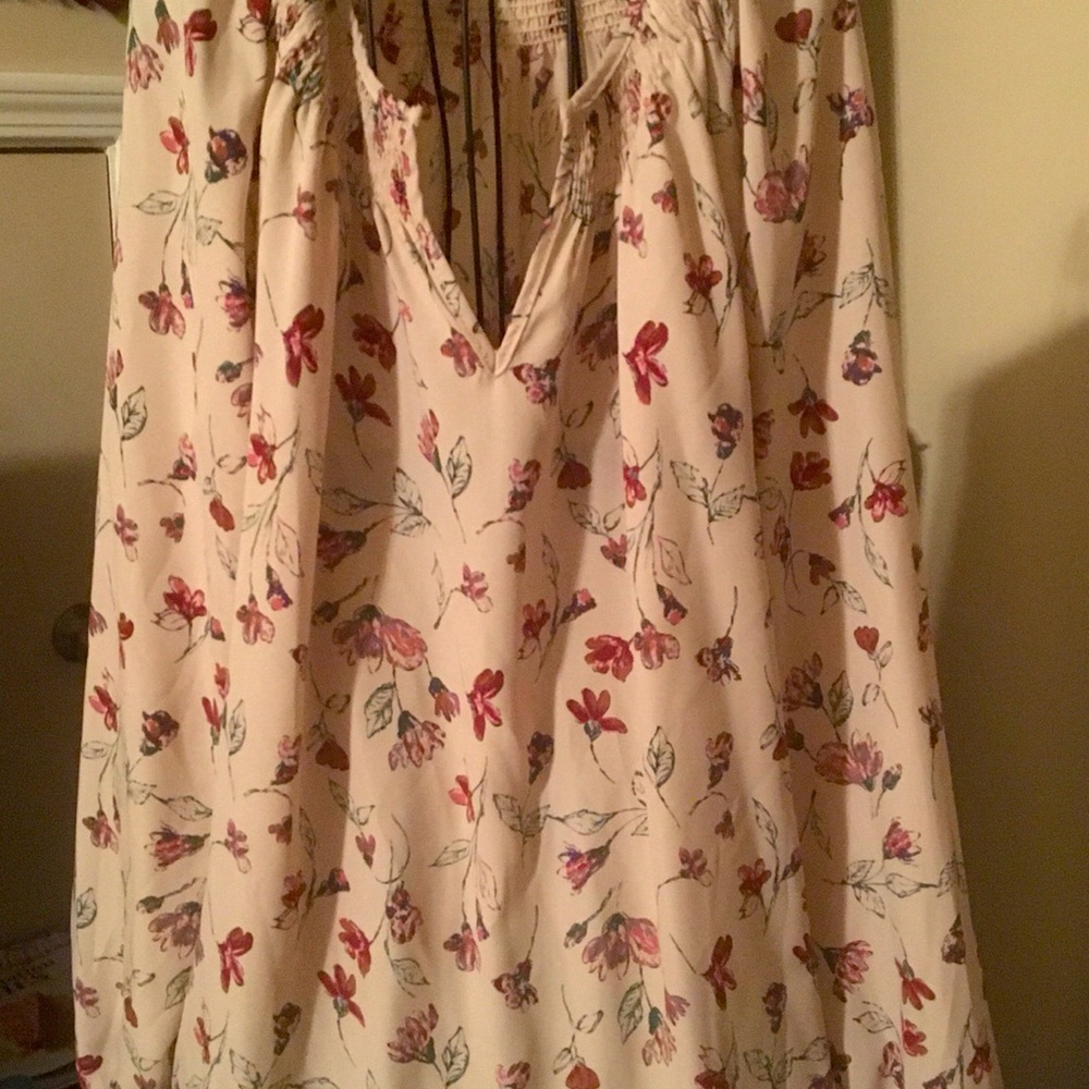 Women’s size medium floral blouse
